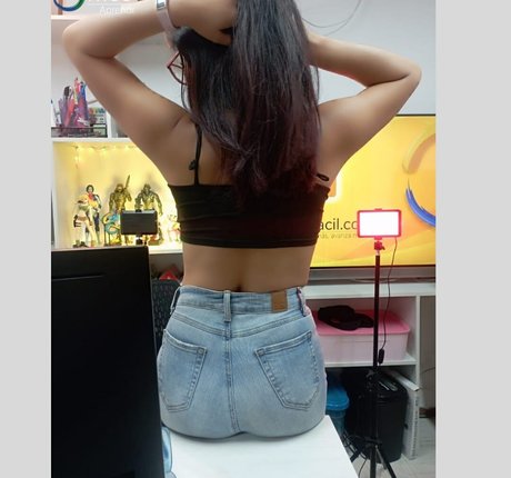 Vivi Becerra best model photo