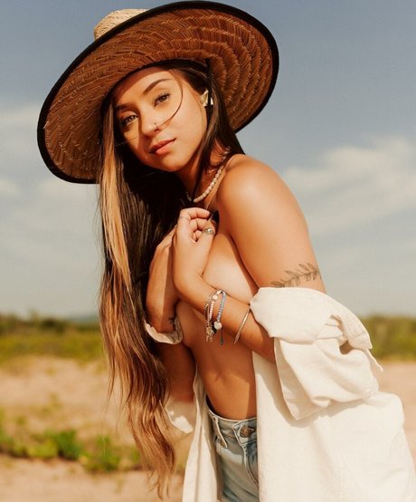 Analivia Scheidegger best actress gallery