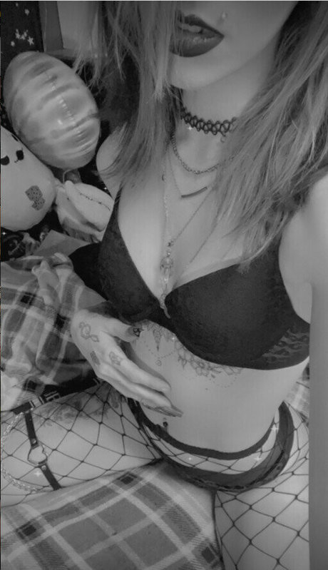 Jasmhyn makeup art pornstar pics