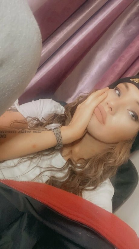 certifiedfreak6daysaweek model nice photos