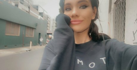 certifiedfreak6daysaweek high quality pornstar pictures