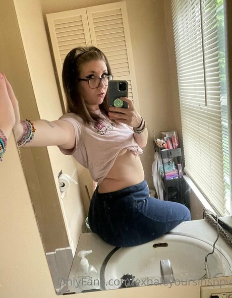 exhaleyoursinsppv porn model photo