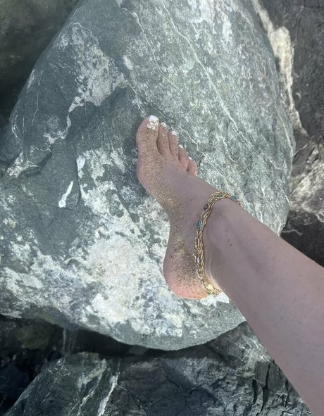 therealraneesax adult model picture