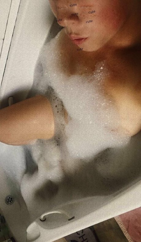 antoniopearl98 naked model archive