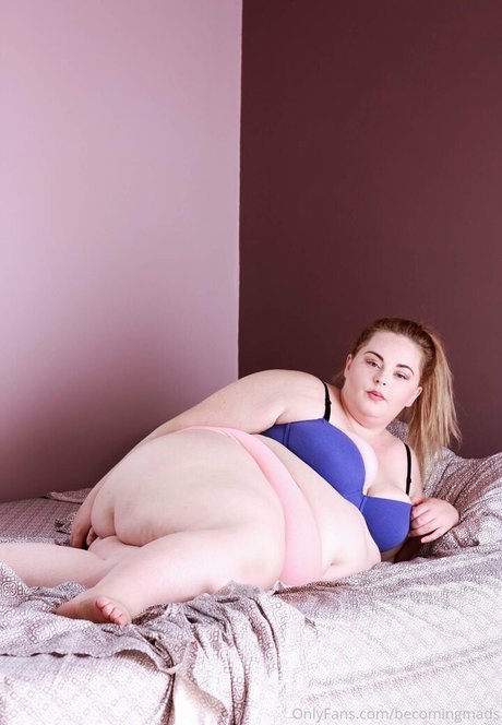 becomingmads model perfect photo