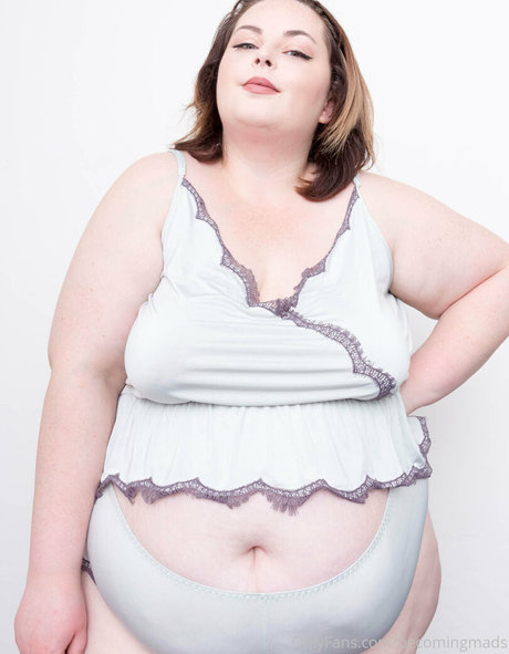 becomingmads erotic model gallery