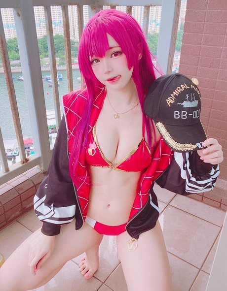 Takanashi Hanari adult model pictures