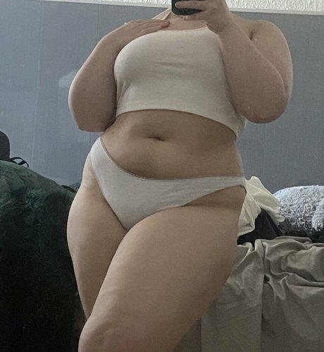 mechedaily pornographic actress image