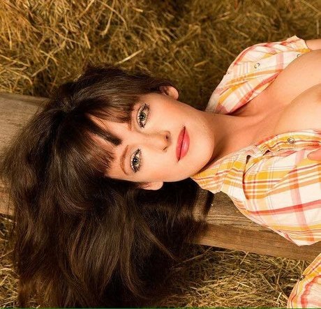 petite amateur onlyfans free pictures