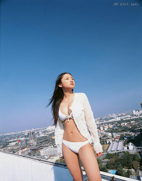 Saaya Irie star top pictures