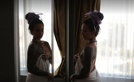 Yagmur Simsek star sexy photos