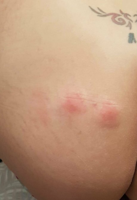 black hair onlyfans exclusive pic