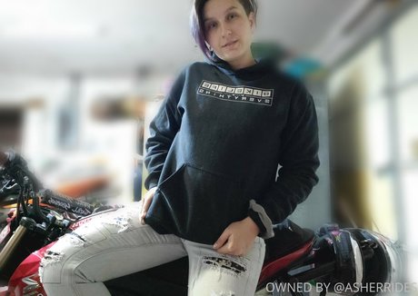 asherridesfree pornstar perfect photos