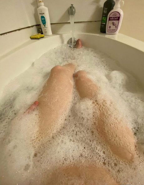 akiofficial star porn gallery