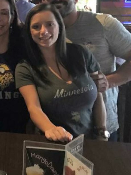 Sarah H erotic model img