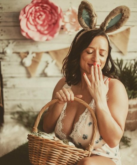 Sarah H nudes actress photos