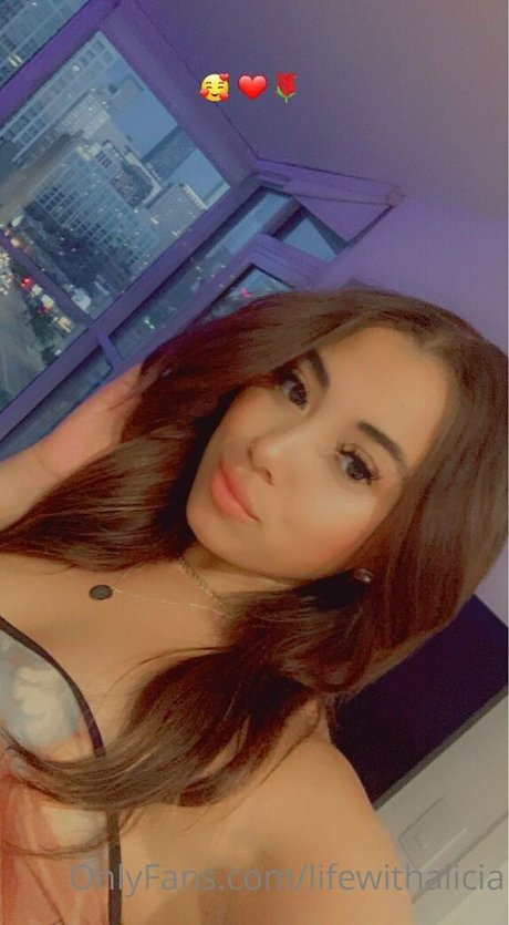 lifewithalicia exclusive star picture