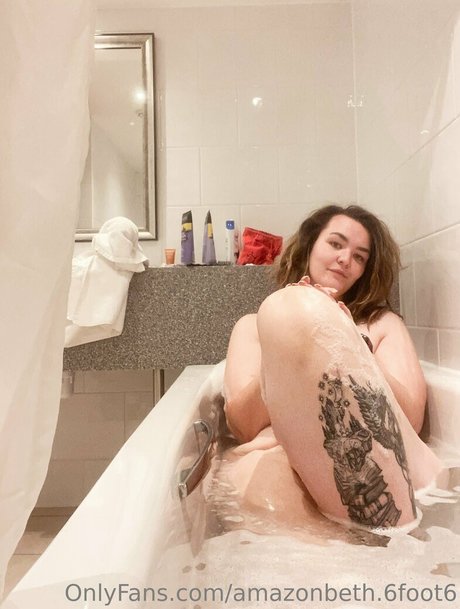 amazonbeth 6foot6 star hot pictures