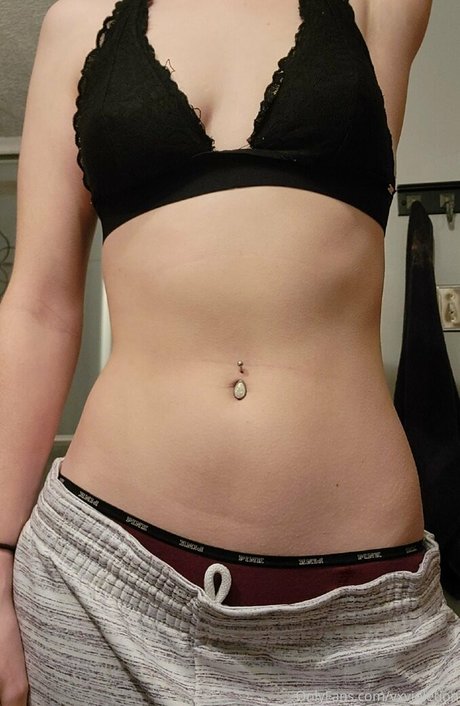 vxvioletion star pornographic pic