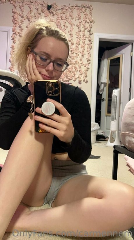 carmennem beautiful star images