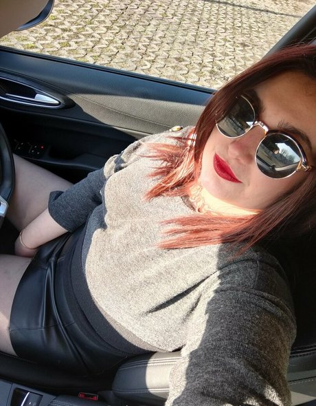 carlottacurvy pornstar top gallery