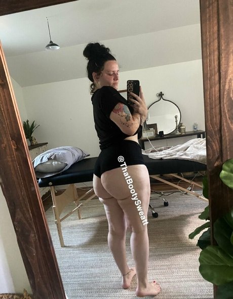 bootysweatt star img