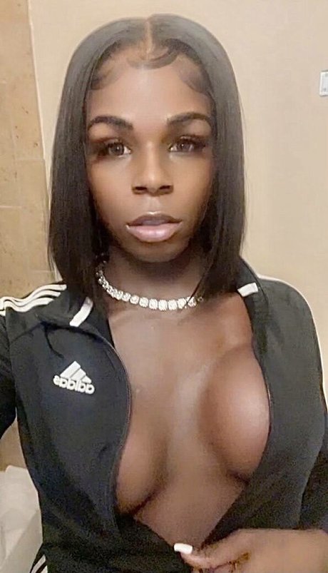 Carmen Brown star xxx photos