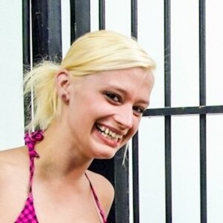 Lacey Jayne pretty pornstar gallery