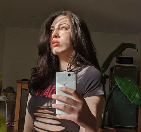 Knightsinclair Profile pic