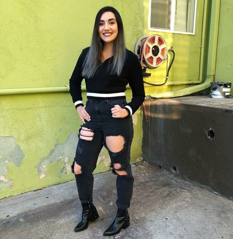 Safiya Nygaard pornstar high quality gallery