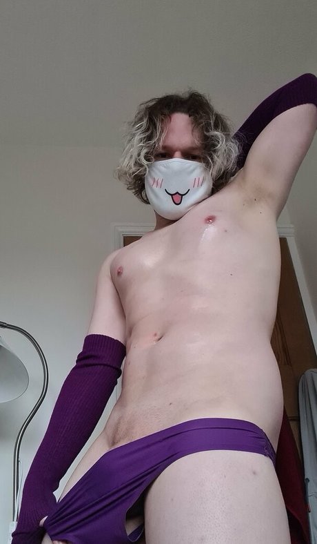 flarewolfsbane model pornographic pictures