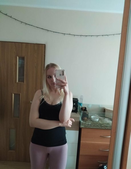 aestheticusernameuwu naked star photo