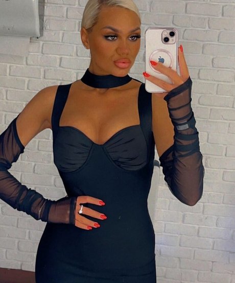 adinaa99 sexy actress galleries