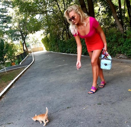 adinaa99 star adult galleries