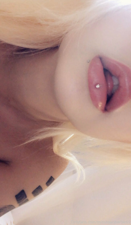 asian girlfriend onlyfans free xxx photo