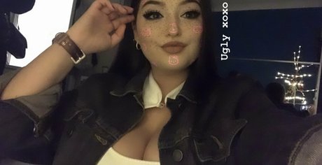 Isabellaell erotic model photo