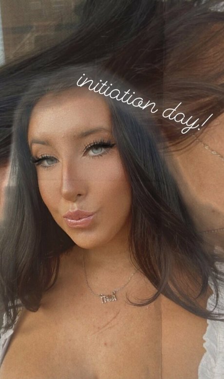 Olivia O adult star photos