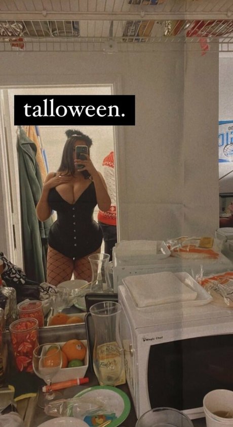 Olivia O pornstar sexy picture