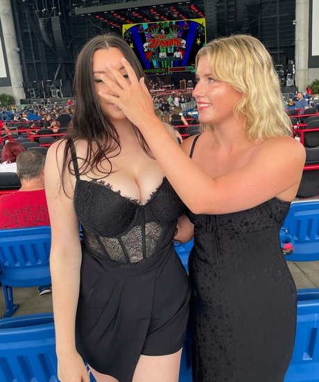 Olivia O pornstar exclusive photo