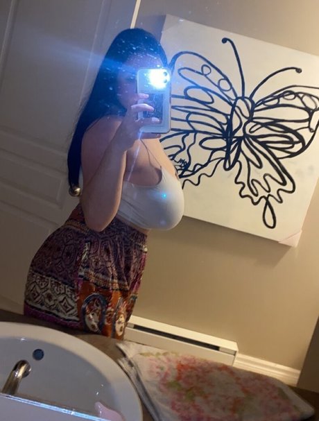 Kenzie A naked star picture