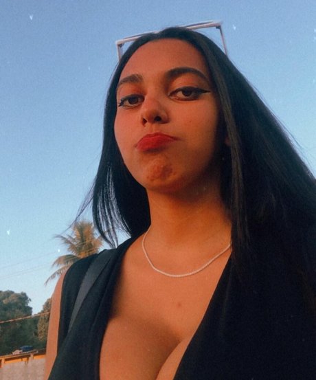 Mayellen top model pictures