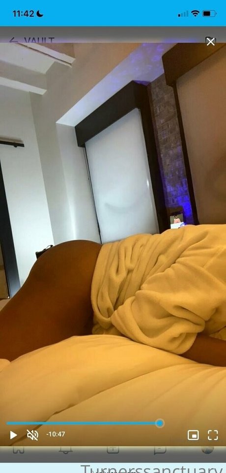 Turnerssanctuary beautiful pornstar photo