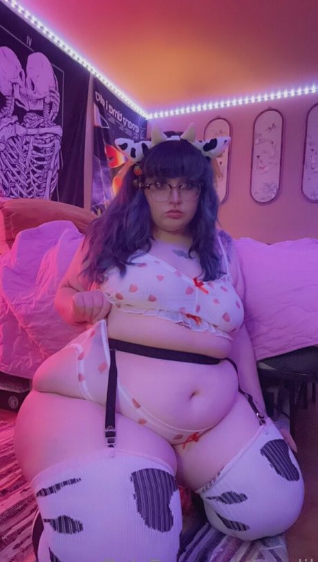 cowlil free actress pics