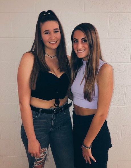 Hannah V pornstar erotic pictures