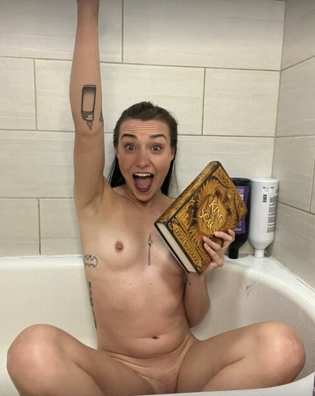 Itsdaddypipes pornstar sexy photo