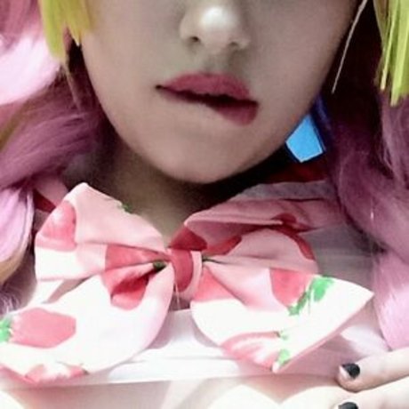 Yunosg nude pornstar picture