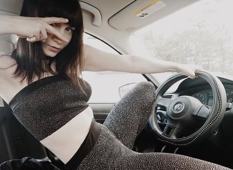 Laurenlolo13 porn actress image