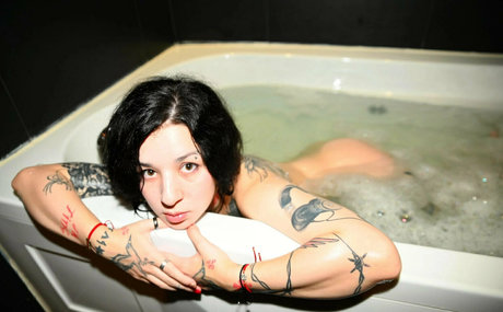 youronlyevelyn model pornographic archive