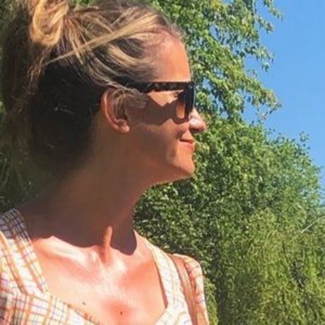 Sarah Champion model art pics