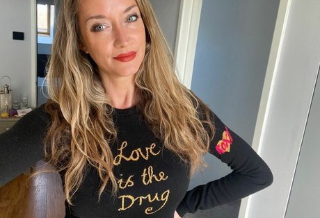 Sarah Champion model art images